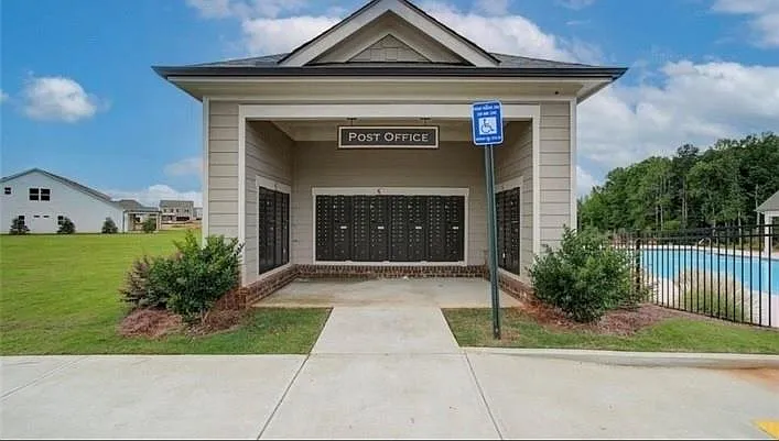 4462 Silver Oak Dr SW — Photo 16