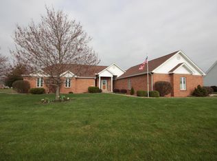 225 Larkspur Dr, Decatur, IL 62522