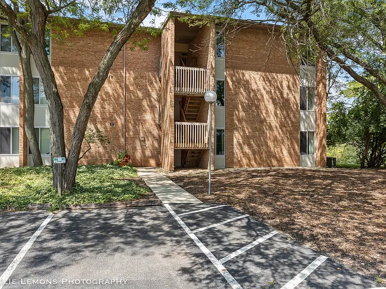 6004 E Lake Dr #1F — Photo 1