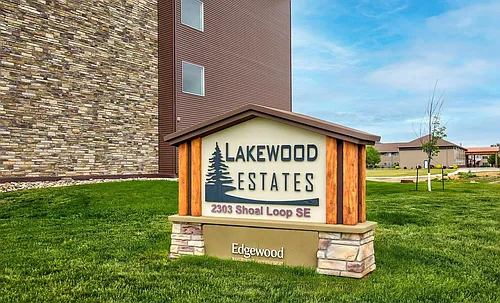 Lakewood Estates Apartments Photo 1