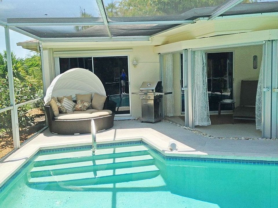 pool and cabana bed