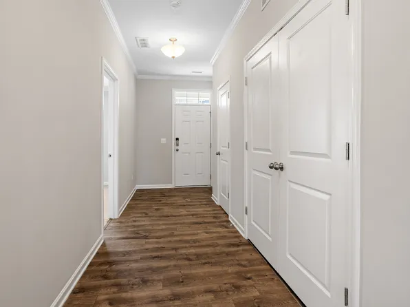 6512 Perry Creek Rd, Raleigh, NC 27616