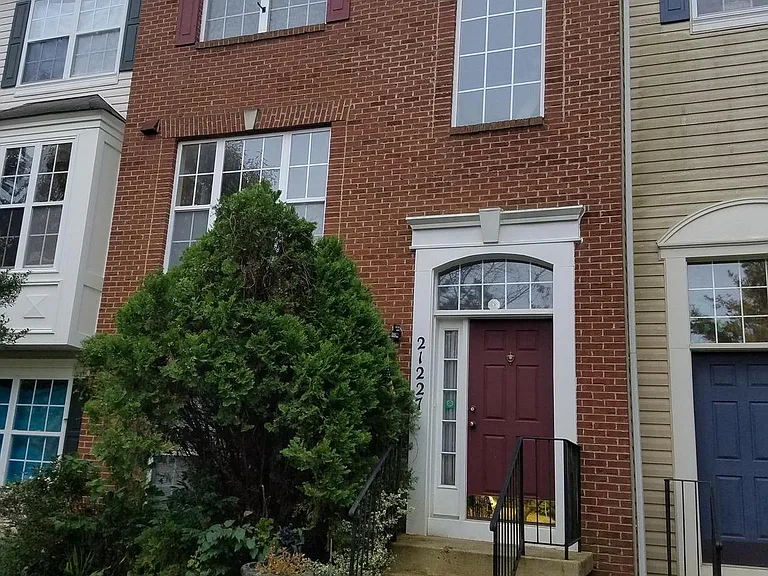 21227 Delevan Way #160 — Photo 1
