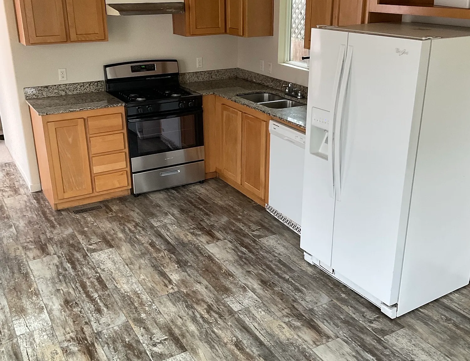 2 bed, 700 sqft, $2,395 — Photo 1