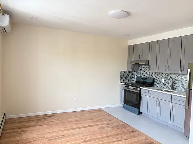 3809 48th Ave #2 — Photo 1