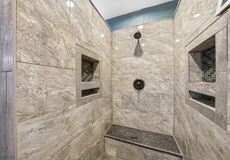 23 Edgemere Ave — Photo 29
