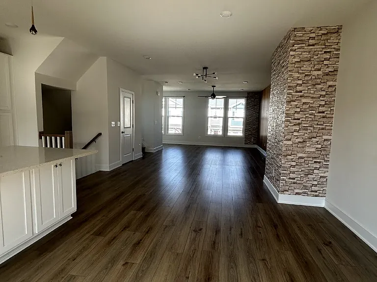 149 Choke Cherry Ct — Photo 3