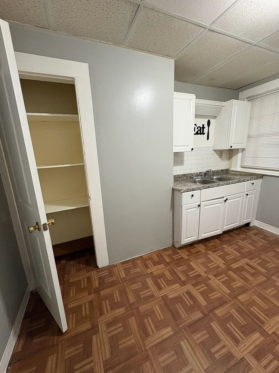 Building Photo - 50 Wood Ave #6