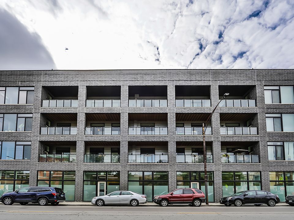 1st image of 469 N Paulina St APT 302