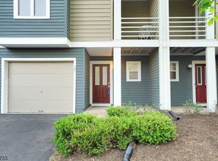 391 Waterview Rd, Bridgewater, NJ 08807