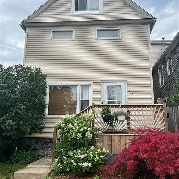 57 Abbottsford Pl — Photo 1
