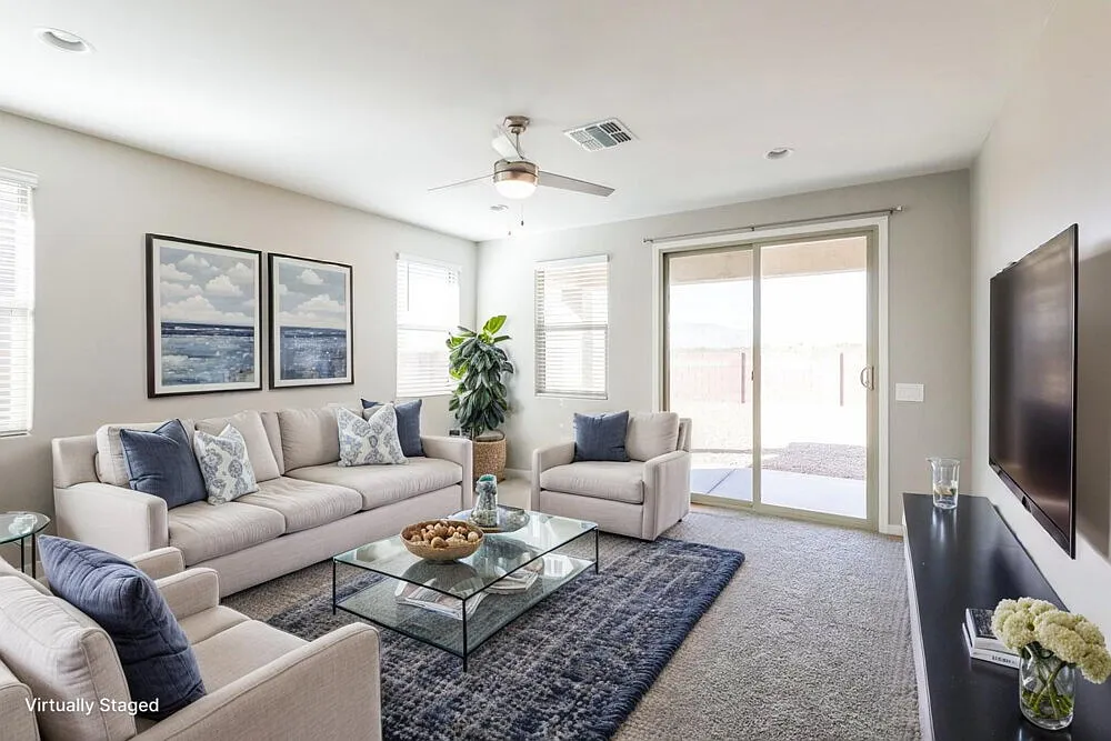 4 bed, 2.5 bath, 2384 sqft, $2,190 — Photo 4