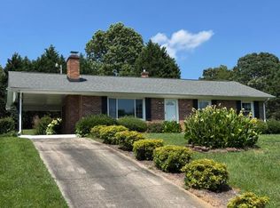 1044 Stoney Mountain Rd, Martinsville, VA 24112