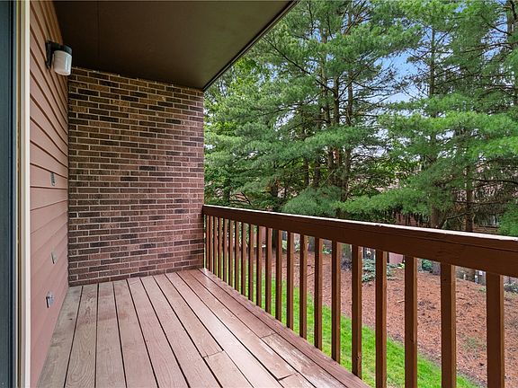3rd image of 1002 Forest Edge Ct