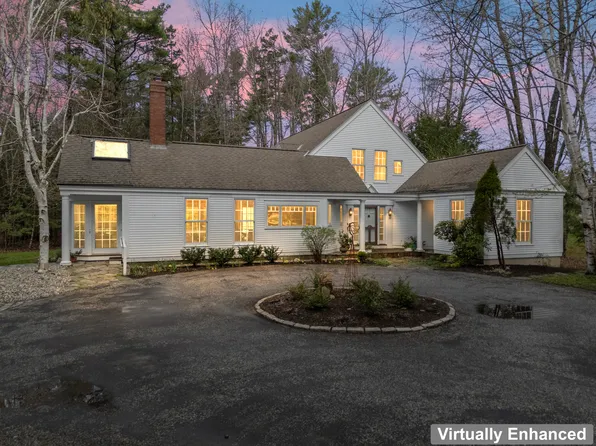 18 Zeitler Farm Road, Brunswick, ME 04011