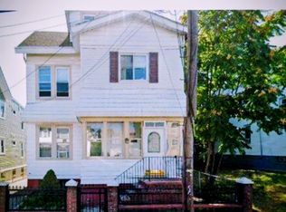 21 Leslie Pl, Irvington, NJ 07111