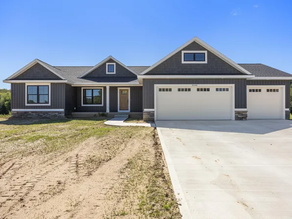 3286 Stonehill Ct, Wayland, MI 49348