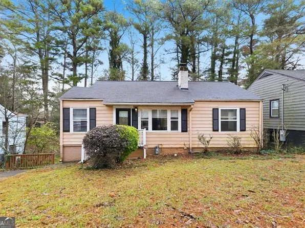 2120 Penrose Dr, East Pt, GA 30344