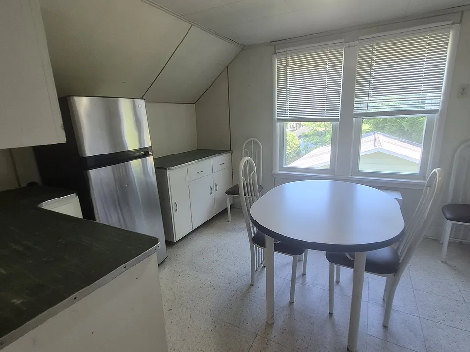 14 Jefferson St #2