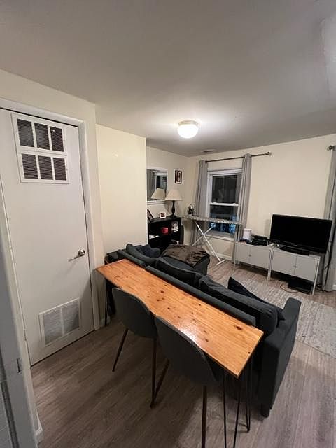1st image of 990 N 2nd St #3