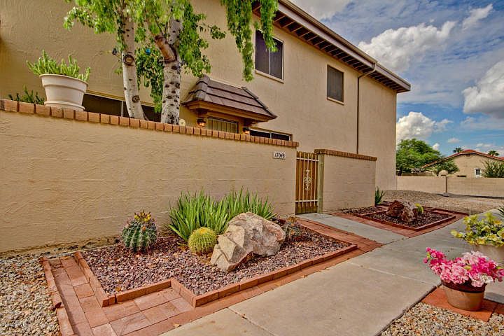 1st image of 17048 E Calle Del Oro