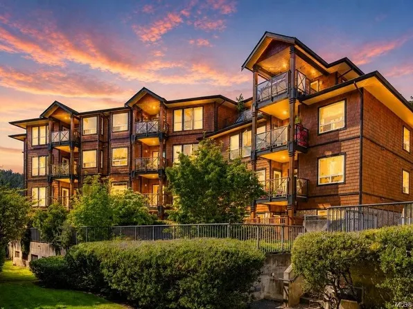 101 Nursery Hill Dr #107, View Royal, BC V9B 0H5