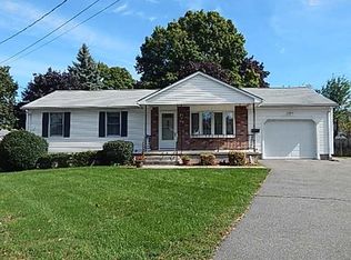 79 Ashgrove St, Chicopee, MA 01020