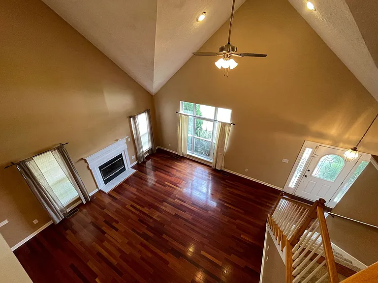 3914 Stone Hollow Dr — Photo 23