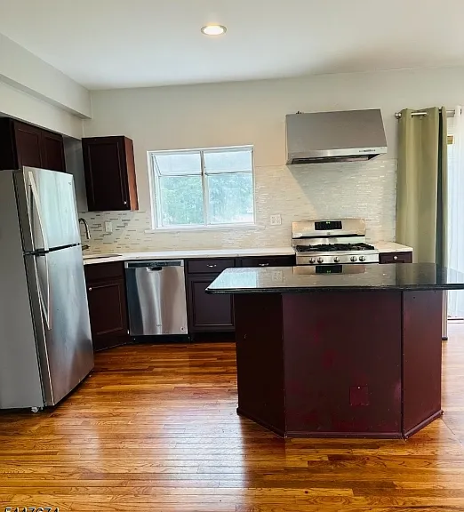 75 S Ashby Ave — Photo 4