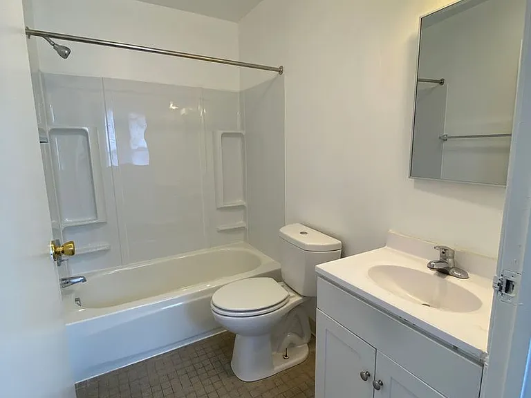 4046-52 Ogden St — Photo 10
