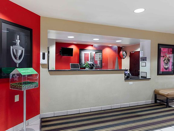 Lobby and Guest Check-in