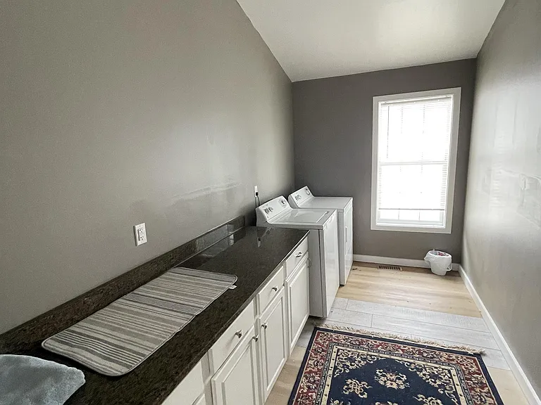 3432 N Capitol Ave — Photo 12