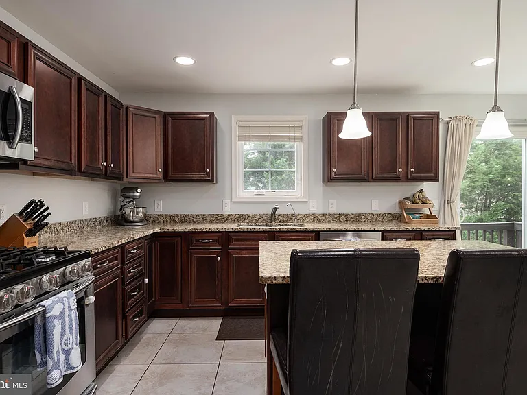 132 Pineview Ave #B — Photo 11