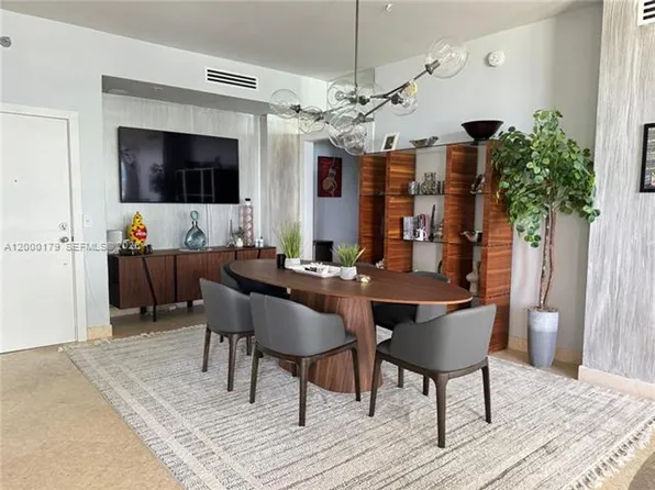 10185 Collins Ave, Bal Harbour, FL