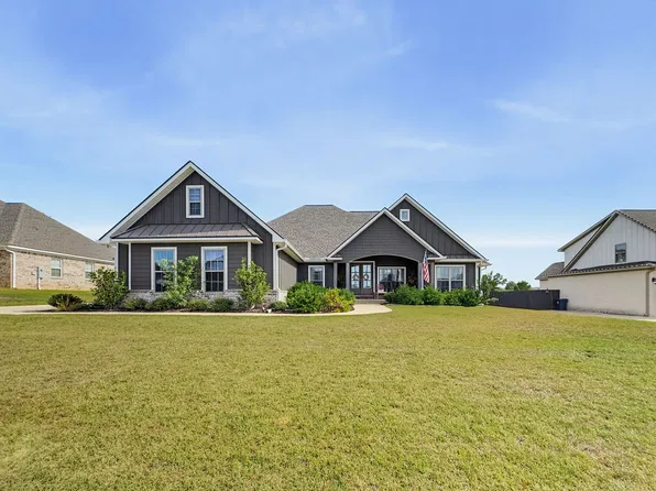 11192 Dooley Cir, Northport, AL 35475