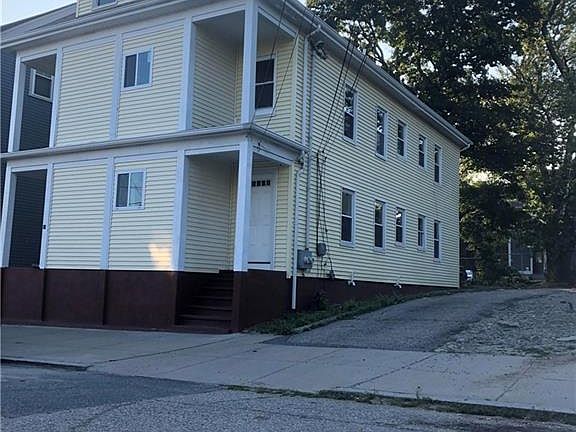 3rd image of 12-14 Hyat St