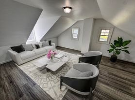 1716 N 6th St, Harrisburg, PA