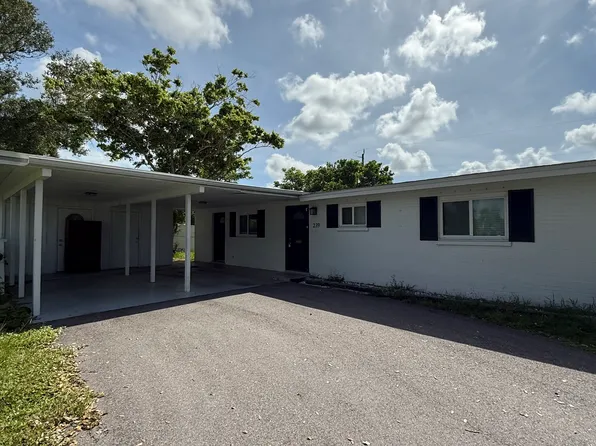 239 Salem Ave NW, Port Charlotte, FL 33952