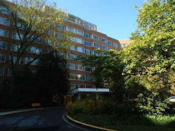4000 Tunlaw Rd NW APT 527, Washington, DC 20007
