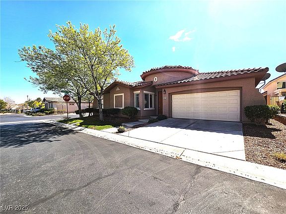 2nd image of 10475 Rose Park Ave