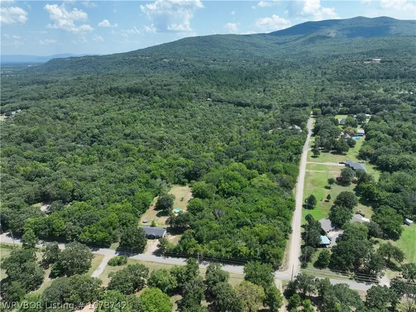 Laura Ln, Shady Pt, OK 74956