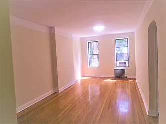 Rented by LEE & ASSOCIATES NYC RESIDENTIAL LLC