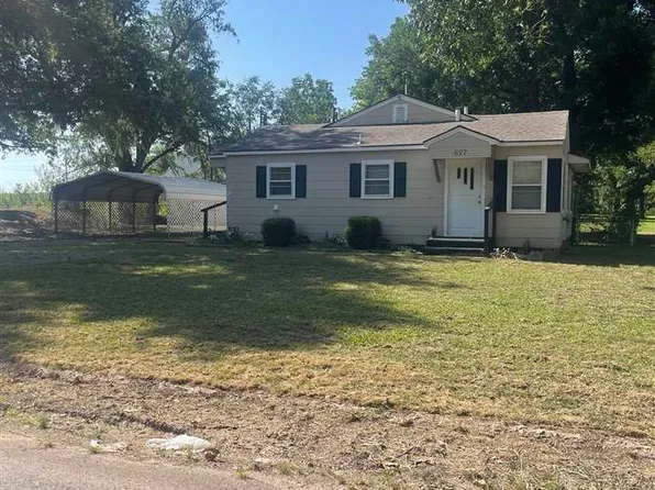 627 E Lincoln Ave, Blackwell, OK 74631