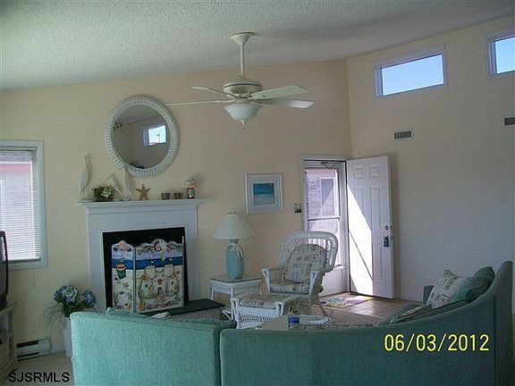 5th image of 4642 West Ave