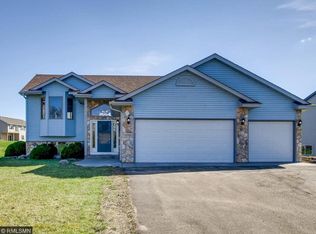 11793 N Meadow Curv, Lindstrom, MN 55045