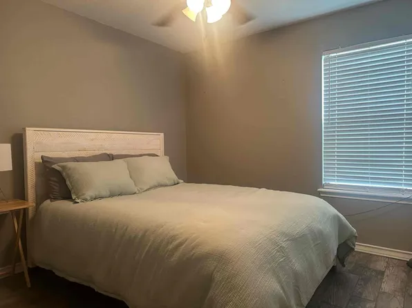 2281 Hultgreen Ave, Ingleside, TX 78362