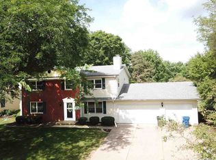 4512 Jersey Ridge Rd, Davenport, IA 52807