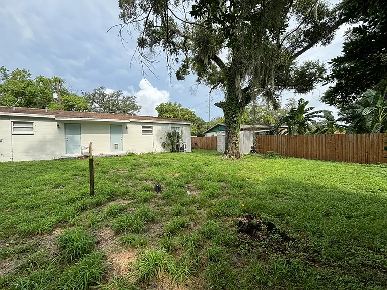 10117 N Aster Ave — Photo 8
