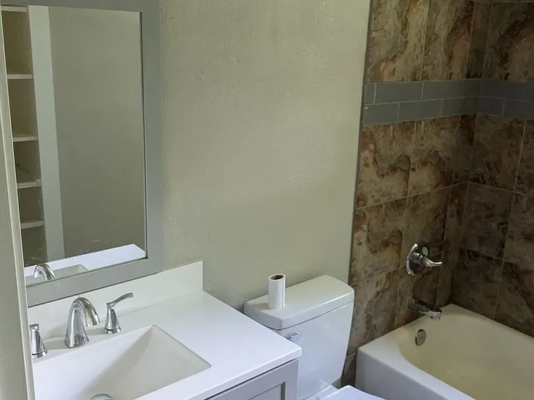 2517 Goliad St — Photo 12