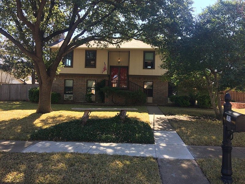 1st image of 1912 Forestwood Dr